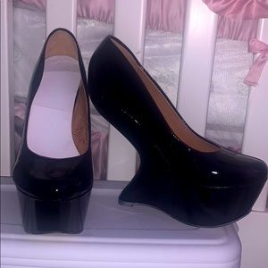 ALDO “BENETT” PLATFORM SHOES